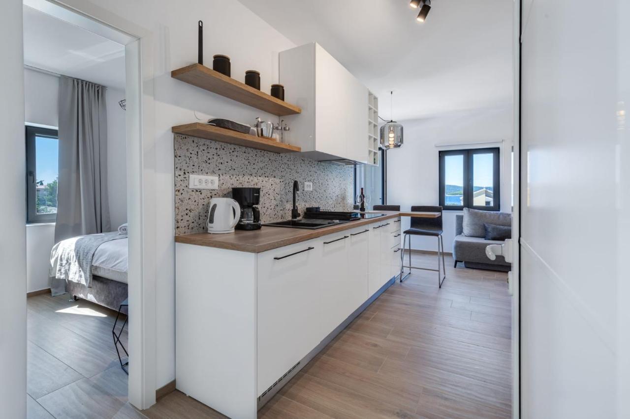 Residence Jonathan Biograd Na Moru Eksteriør bilde