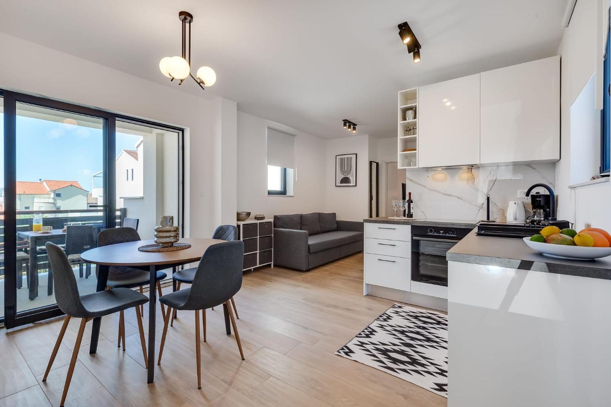 Residence Jonathan Biograd Na Moru Eksteriør bilde