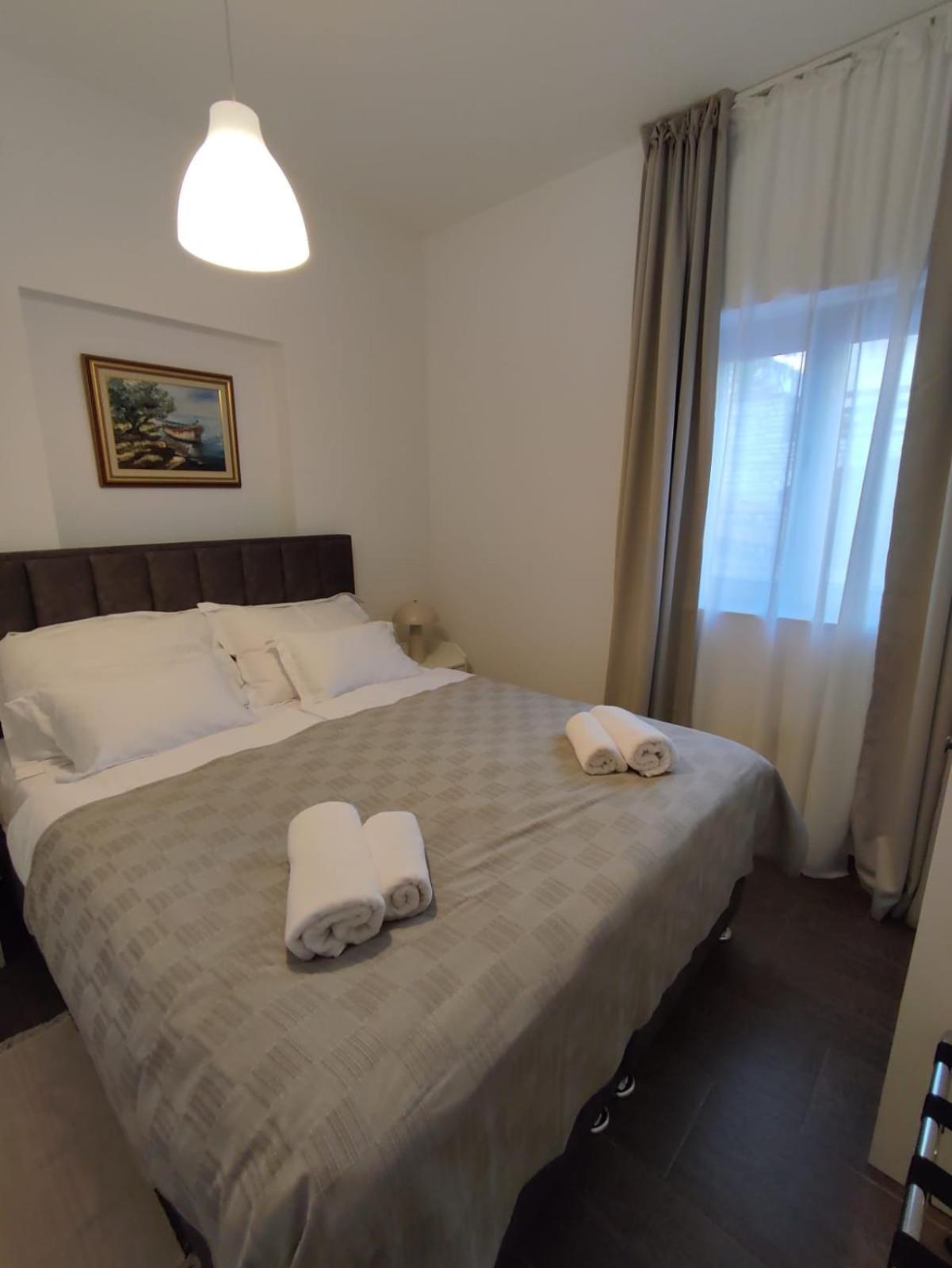 Residence Jonathan Biograd Na Moru Eksteriør bilde